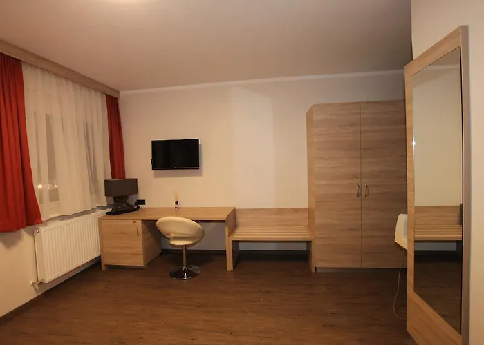 Pension Central Semmering Гостевой дом Земмеринг