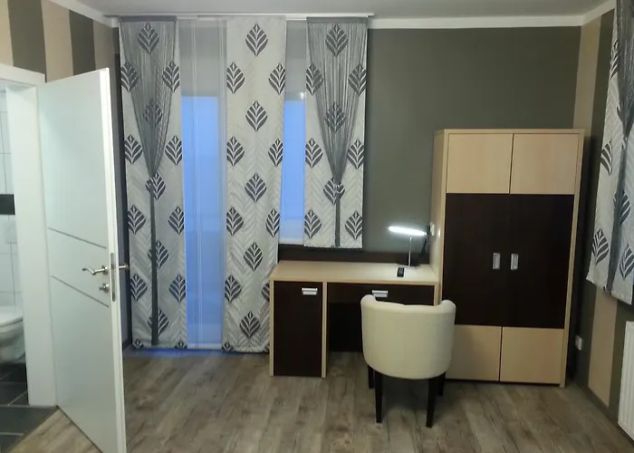 Pension Central Semmering Guest house